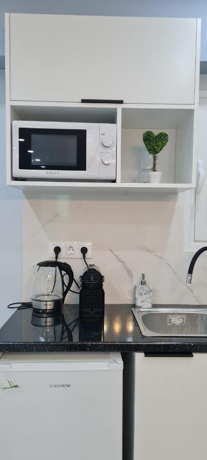 Cozy With Garden Near Town Center, Fully Renovated. 雅典